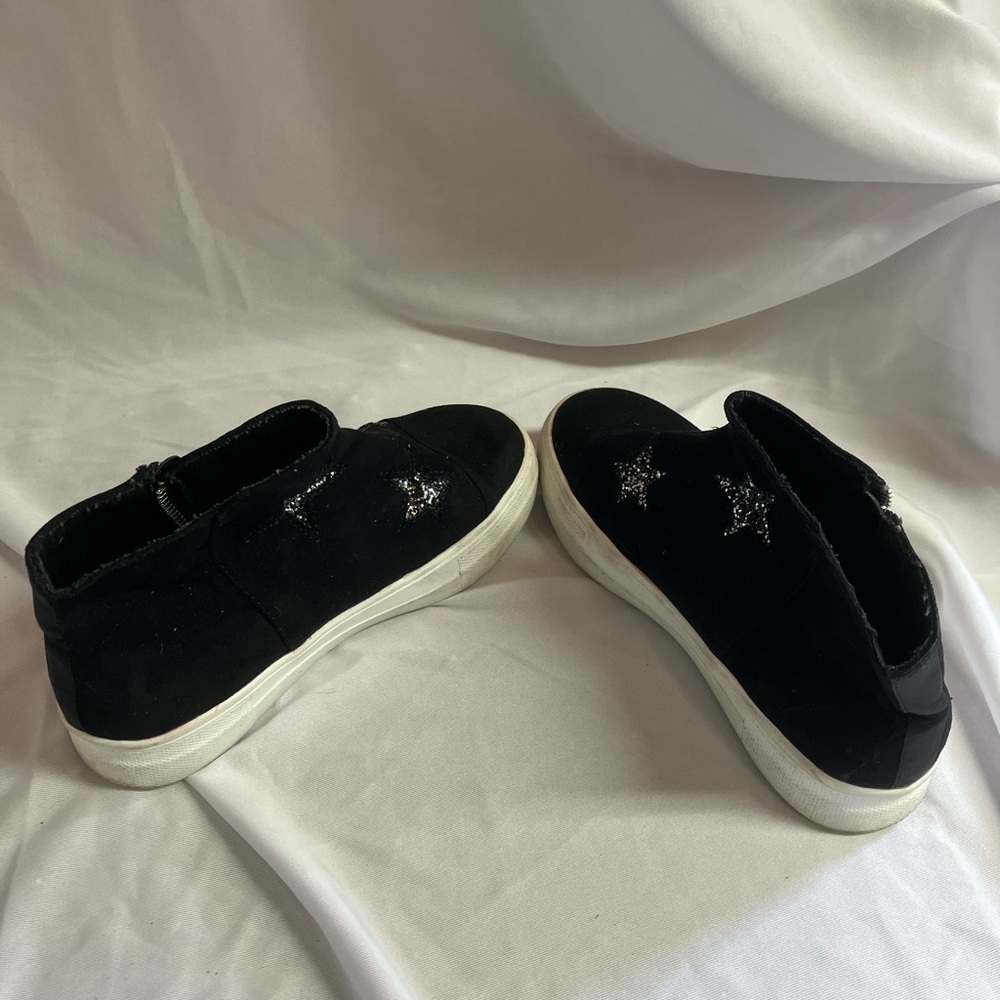 Kidpik Non-Marking Sole Sneakers - Picture 6 of 8